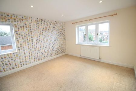 6 bedroom detached house to rent - Photo 4