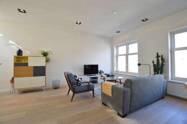 Tweede Van der Helststraat 44-3, Lizzy Ansinghbuurt, 1072PE, Amsterdam - Photo 1