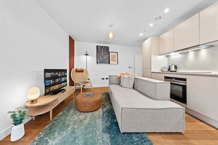 Edwards Mews - Photo 2