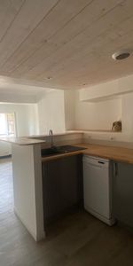 Location Appartement 3 pièces TOULON 83000 - Photo 3