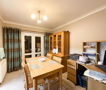 3 bedroom semi-detached house to rent - Photo 4