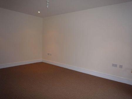 3 bedroom detached house to rent - Photo 3