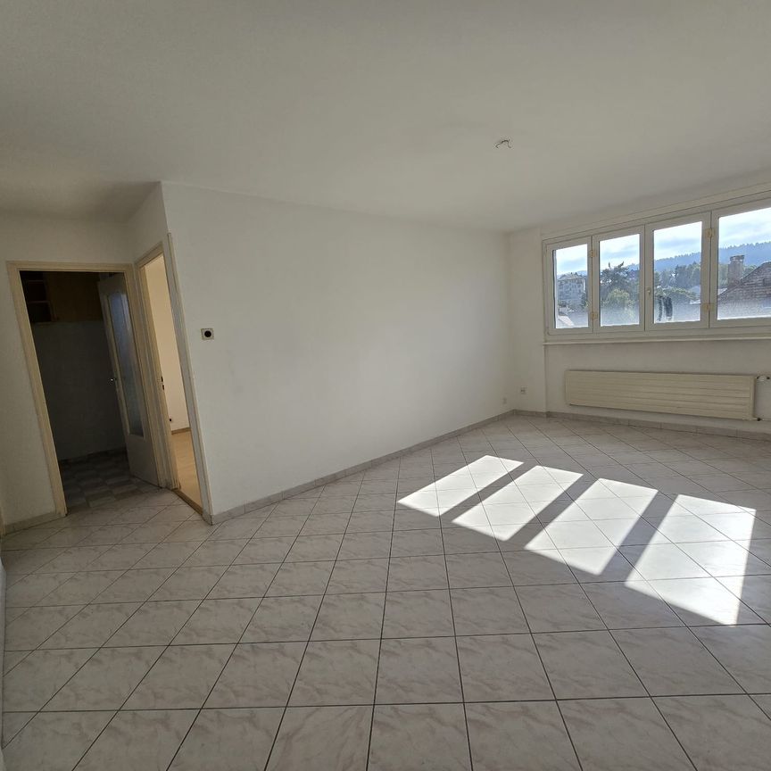 3 pièces lumineux avec balcon à la Chaux-de-Fonds - Photo 1