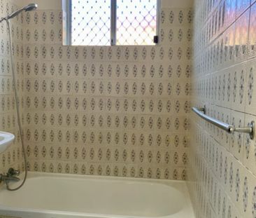 Comfortable & Cosy Two Bedroom Home - Photo 3