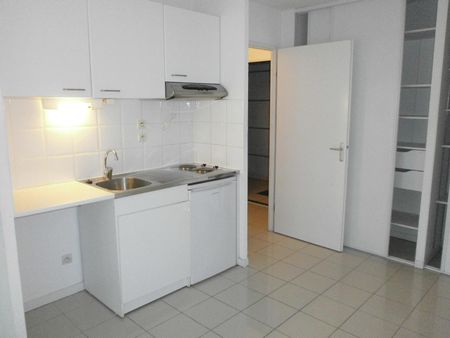 Location Appartement 2 pièces 33m² TOULOUSE 31400 - Photo 2