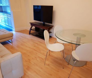 4 bedroom semi-detached house to rent - Photo 2