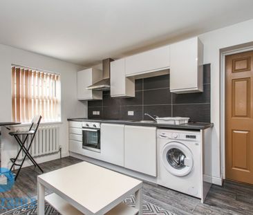 2 bed Apartment for Rent - Photo 6