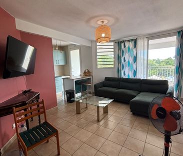 Location Appartement 2 pièces 44m² LES ABYMES 97139 - Photo 2