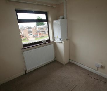 4 bedroom detached house to rent - Photo 3