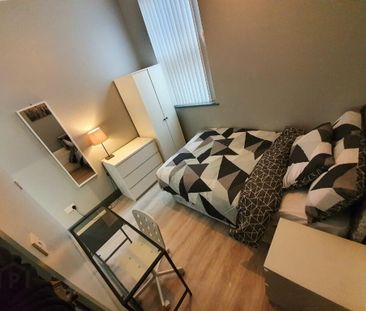 Fitzroy Ave, Belfast, BT7 1HS - Photo 1