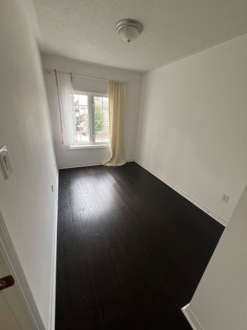 For Lease - 31 Rodeo Court, Toronto, Ontario - Photo 3