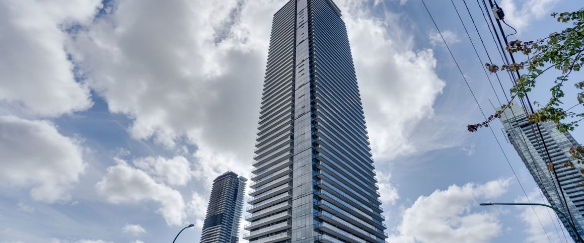 Beautiful 2 Bedroom Condo in Burnaby With Views!! — 2 Bedroom - Photo 1