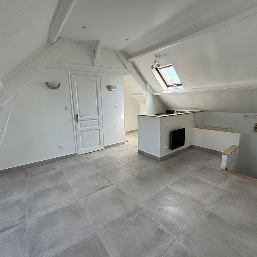 Apartment - Photo 1