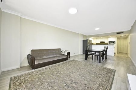 123/1-3 Beresford Road, - Photo 5