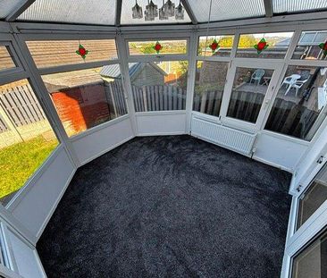 3 bedroom semi-detached house to rent - Photo 6