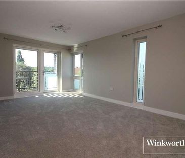 Grade Close, Elstree, Borehamwood, Hertfordshire, WD6 - Photo 1