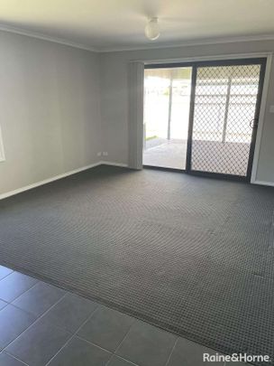 Charming Three Bedroom Delight in Murray Bridge - Photo 1