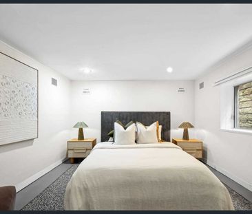 Stunning 3-Bedroom, 2-Bathroom House in the Heart of Glebe - Photo 6