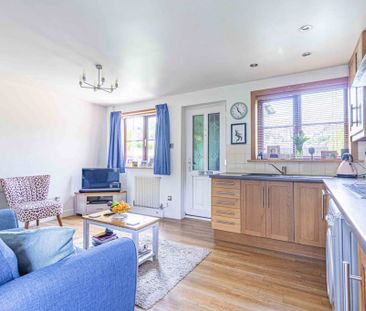 1 bed Terraced for rent - Photo 4