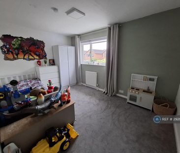 2 bedroom semi-detached house to rent - Photo 3