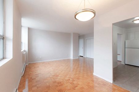 For Lease - 525 Eglinton Avenue Unit# 201, Toronto, Ontario - Photo 2