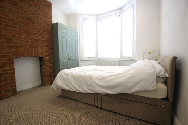 1 bedroom property to rent - Photo 1