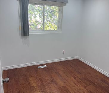 For Lease - 330 Ormond Drive, Oshawa, Ontario - Photo 6