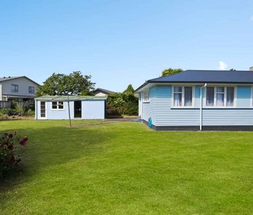 Spacious & Renovated 2-Bedroom Home in Fairfield - Photo 3