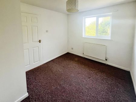 2 bedroom terraced house to rent - Photo 4