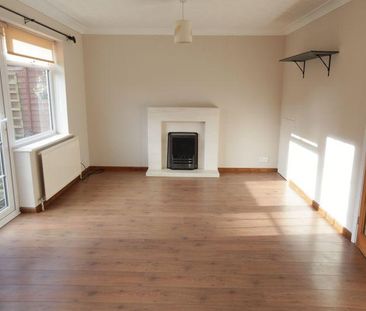 3 bedroom terraced house to rent - Photo 2