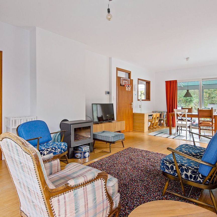 Mooie halfopen woning met garage op absolute toplocatie - Photo 1