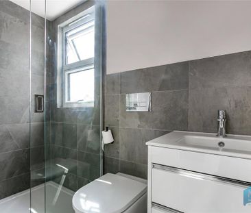 4 bedroom apartment to rent - Photo 6