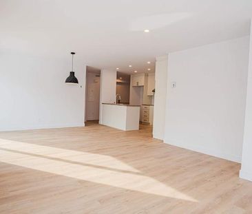 WOW! NOUVEL APPARTEMENT 4½ DISPONIBLE MAINTENANT - Photo 2