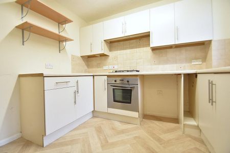 2 bedroom terraced house to rent - Photo 5