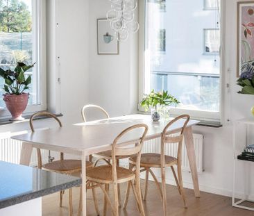 Tre Kronors väg, Nacka - Photo 3