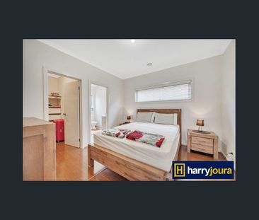 Convenient Location + Beautiful House - Photo 5