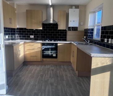 3 bedroom detached house to rent - Photo 5