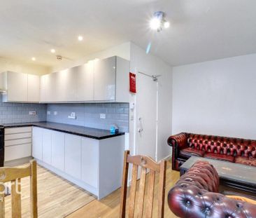 5 bedroom terraced house to rent - Photo 1