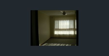 2 bedroom, Low maintenance, Neat as a pin. - Photo 2