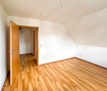 Frisch renovierte Maisonettewohnung mit Balkon und Wannenbad - Photo 4