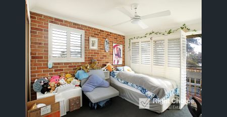 By The Lake and Sea - Photo 5