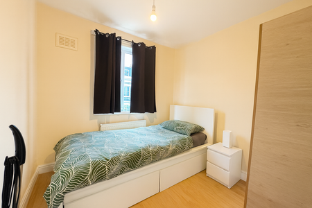 5 bedroom end of terrace house to rent - Photo 4