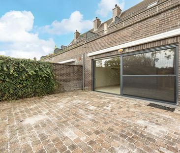 GELIJKVLOERS APP MET GARAGE - Photo 1