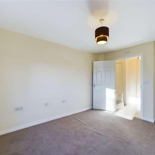 Meadow Way, Caversham, Reading, Berkshire, RG4 - Photo 1