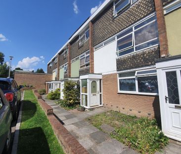 2 bedroom maisonette to rent - Photo 1