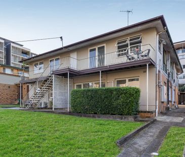 2/16 Isedale Street, Wooloowin, Qld 4030 - Photo 3