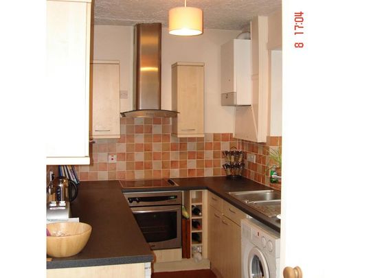 2 bedroom terraced house to rent - Photo 1