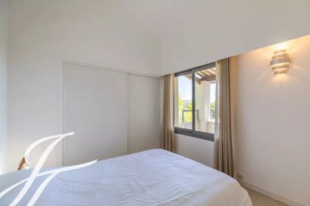 Maison à louer Biot, Cote d'Azur, France10 000 EUR / Mois - Photo 3