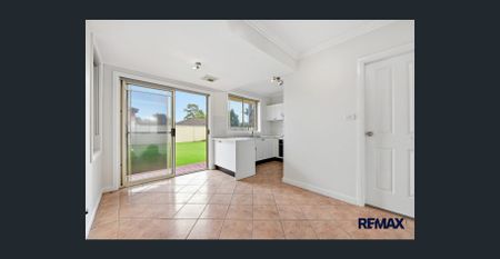 Immaculate Two-Level Townhouse Close to Schools, Shops & M4 - Photo 2