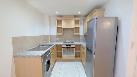 2 bedroom apartment to rent - Photo 2